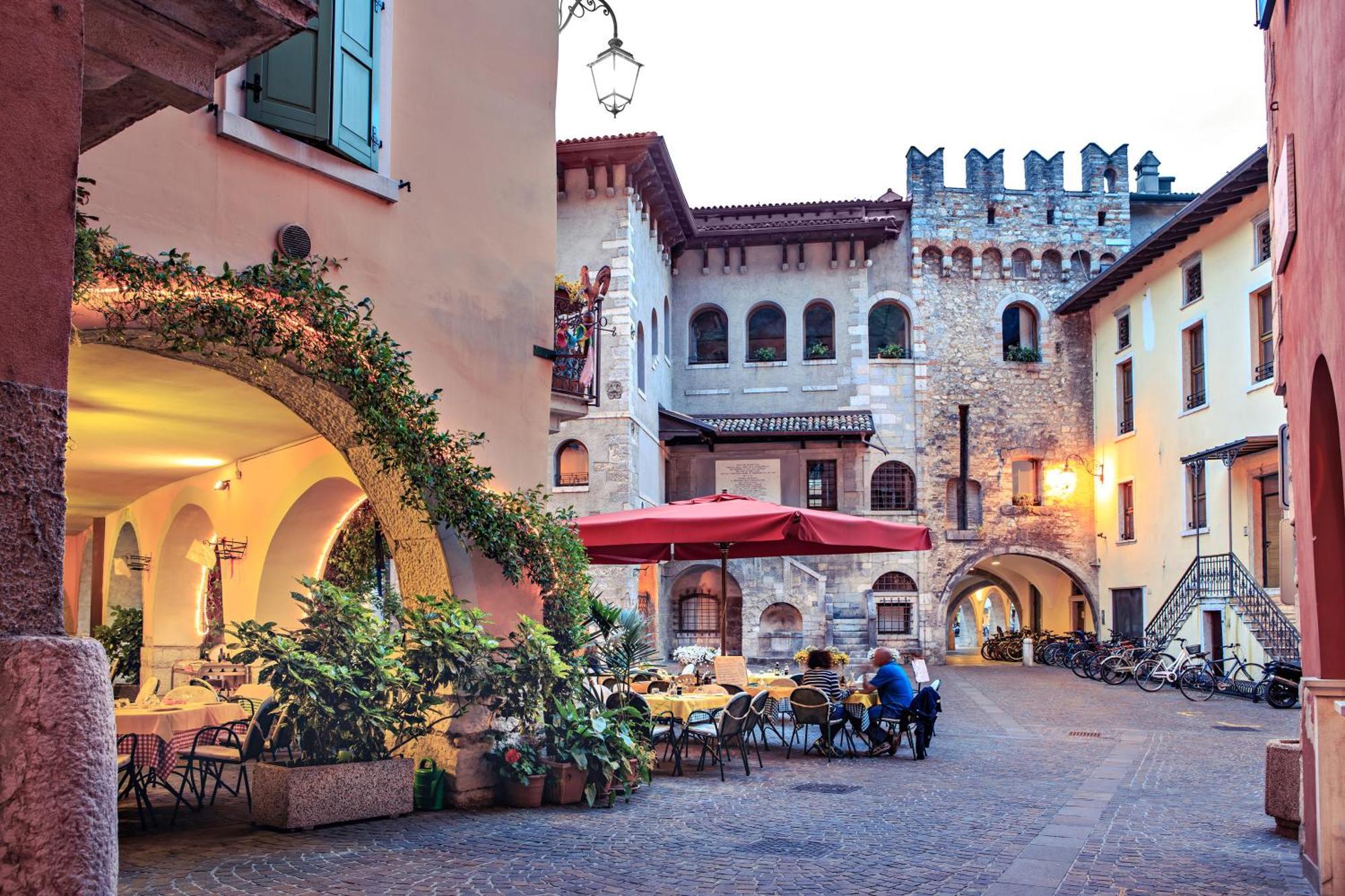 Ca'Cerere - Happy Rentals Riva del Garda Buitenkant foto